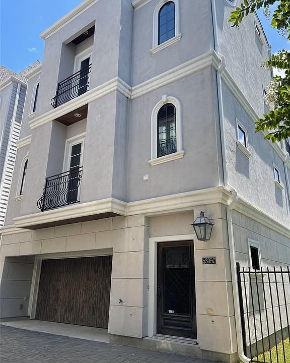 1st image of 5305 Lillian St Unit C