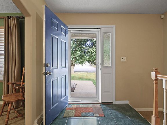 3rd image of 3709 Woods Edge Rd