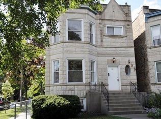 401 N Humphrey Ave #1, Oak Park, IL 60302