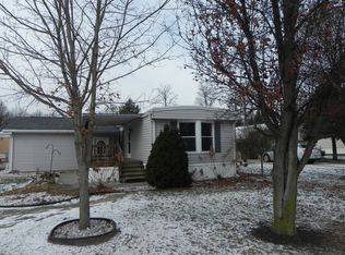 1100 W 4th St TRLR 68, North Manchester, IN 46962