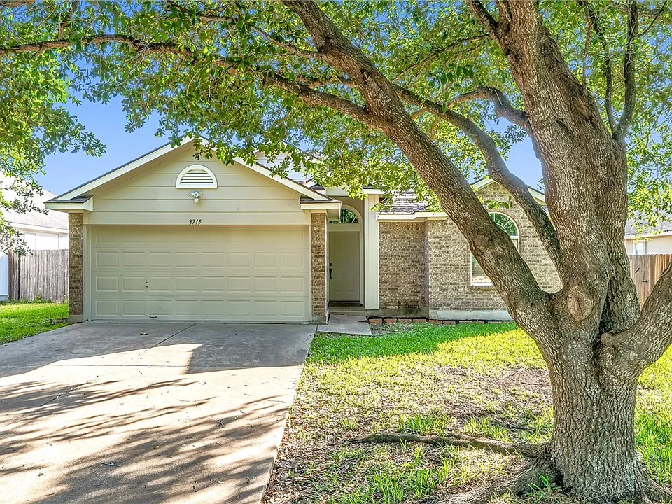 3715 Westfield Dr
