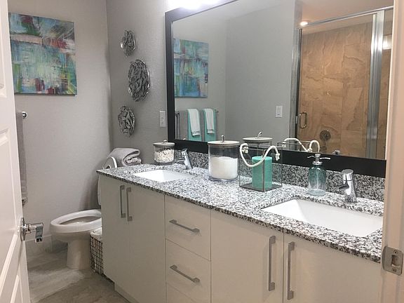 Double vanity