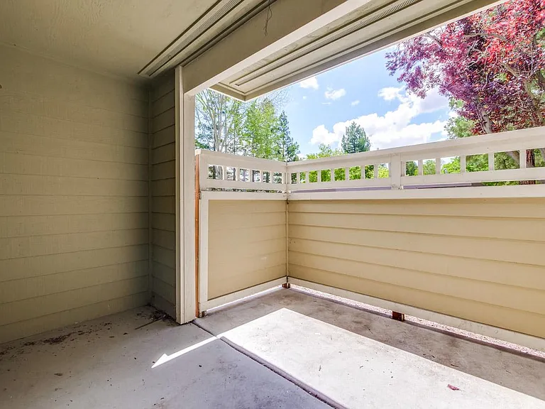 265 Reflections Dr — Photo 14