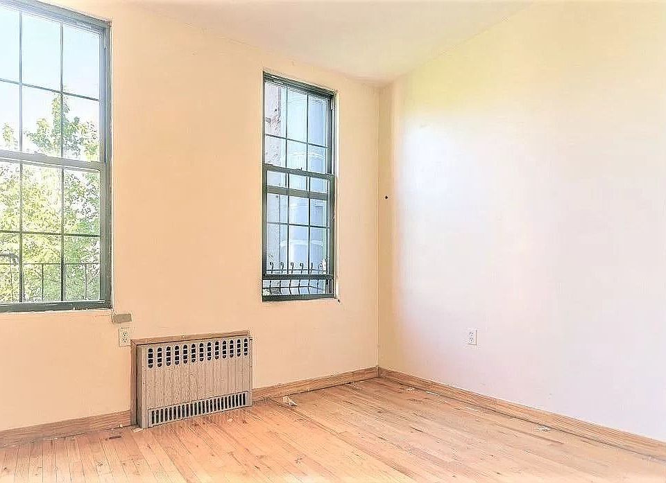 2nd image of 242 Melrose St Suite 1A