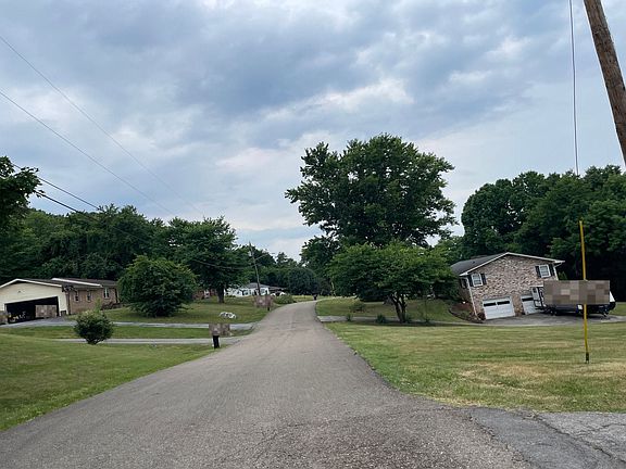 5th image of 5015 Spring Valley Dr