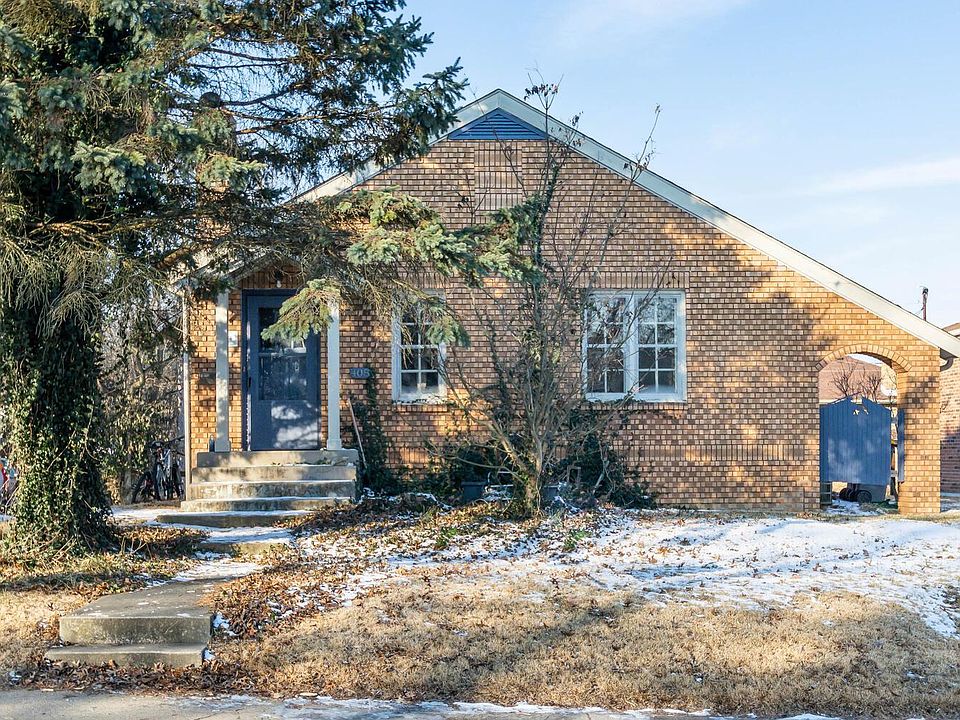 1st image of 408 S Eagleson Ave