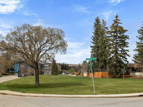 4335 Greenview Dr NE, Calgary, AB T2E 5R3