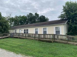 60 Carver Ln, Bedford, IN 47421