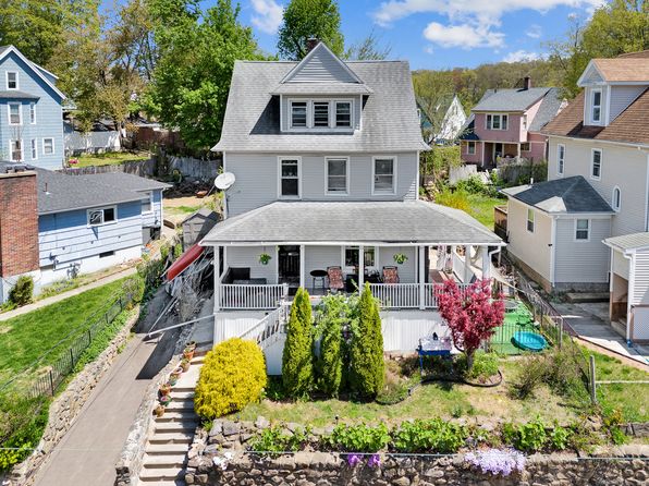 54 Lexington Ave, Waterbury, CT 06710