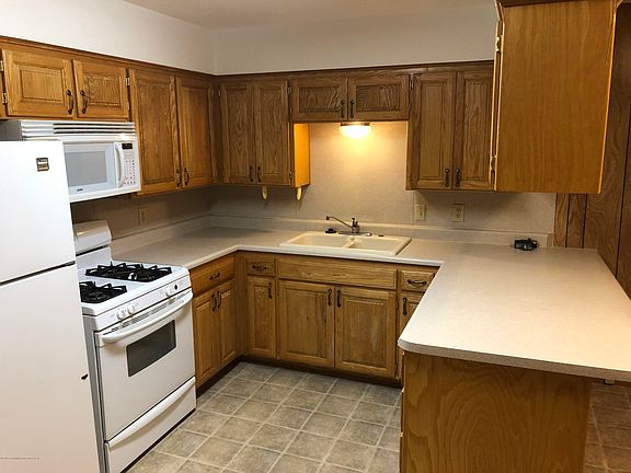 2nd image of 614 Nara Visa Ln