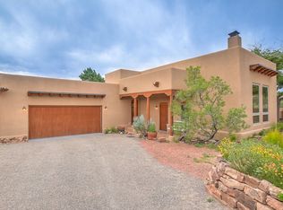 1 La Puerta Trl, Placitas, NM 87043