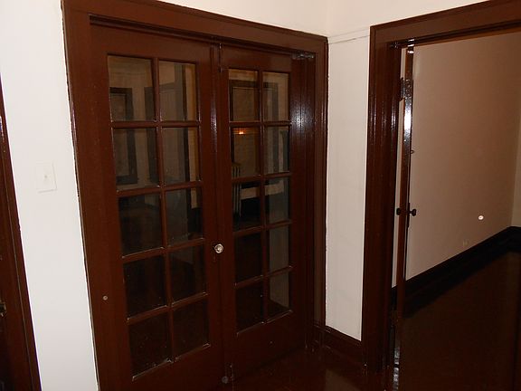 5th image of 4852 S Michigan Ave #3