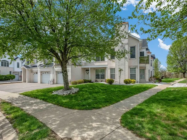 212 Adams Pointe Blvd Unit 7, Mars, PA 16046