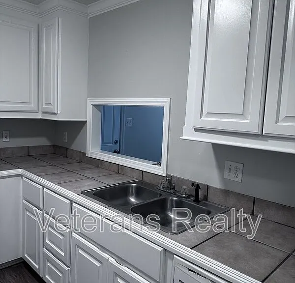 200B Commerce St — Photo 6