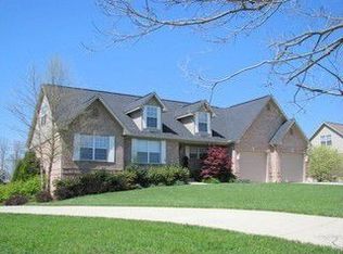 121 Surrounding Hills Dr, Somerset, KY 42503