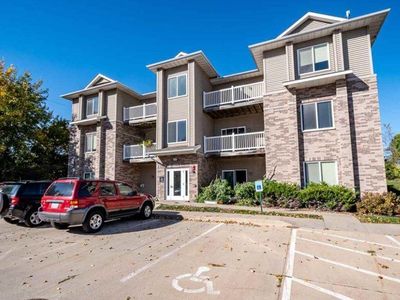 280 Sadler Ln APT 304, North Liberty, IA, 52317