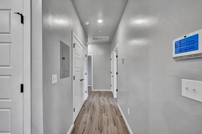 1138 N Blackwelder Ave #3 — Photo 23