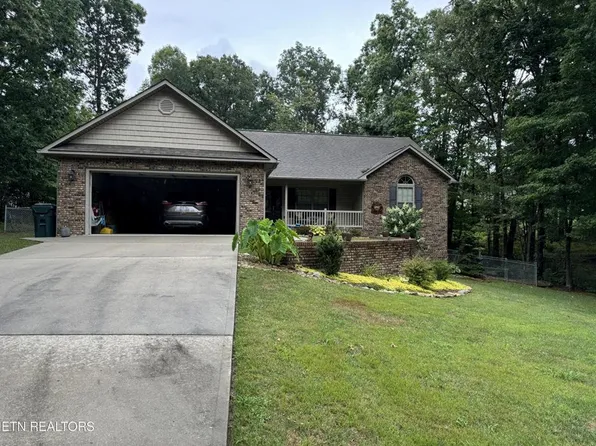 237 Satsuma Dr, Crossville, TN 38555