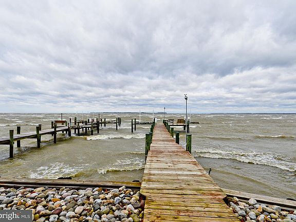 5th image of 826 Chester River Dr