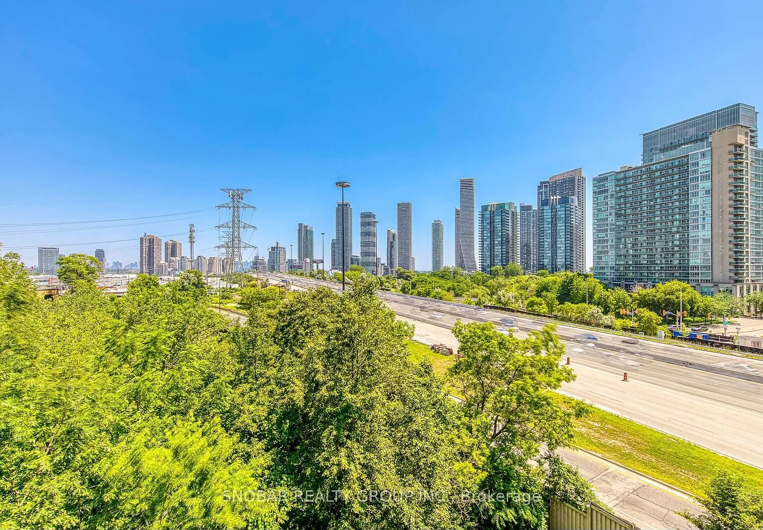2 bed, $2,600 — Photo 4