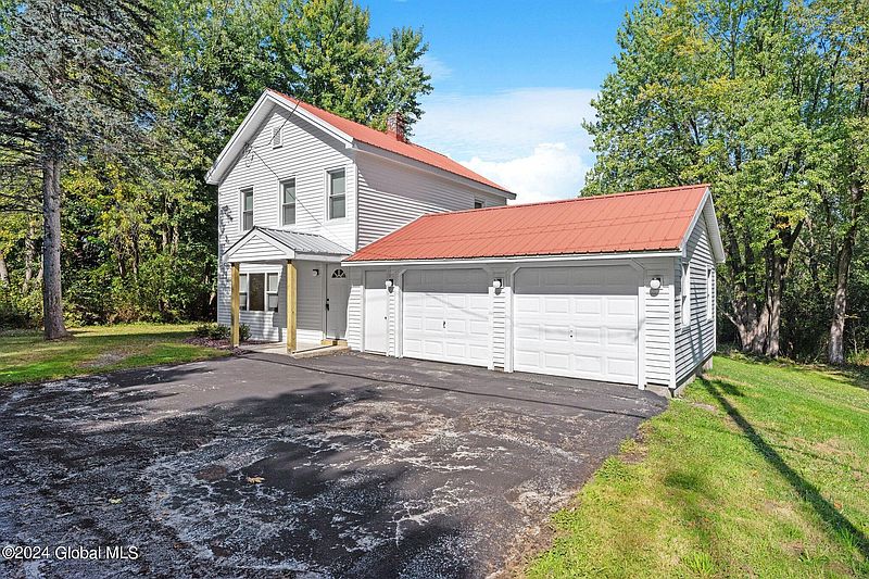 2nd image of 96 W 11th Avenue