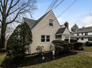 96 Lasalle Dr, Yonkers, NY 10710