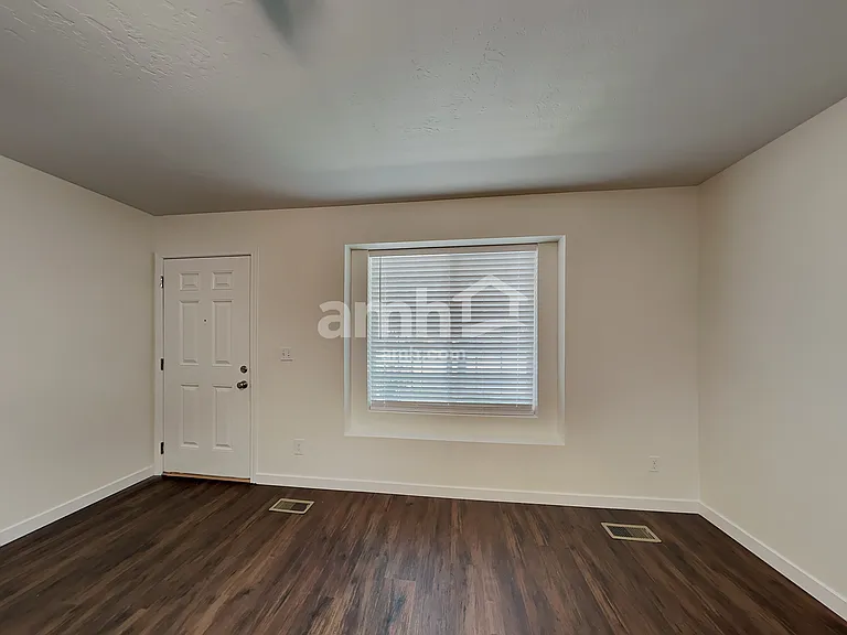 9963 W Rustica St — Photo 7
