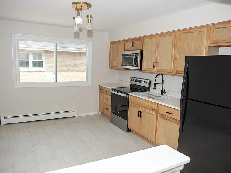101 Oglesby Ave — Photo 42