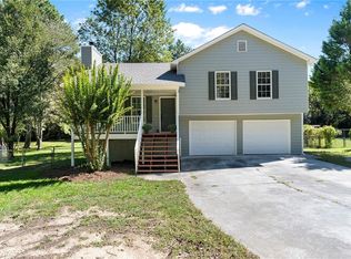 12 Vaughn Rd NE, Cartersville, GA 30121