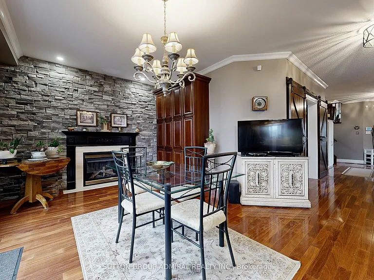 32 Stephanie Ln #UPPER — Photo 14