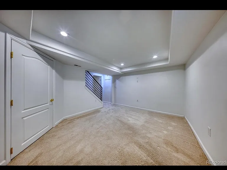 3204 N Zuni St — Photo 9