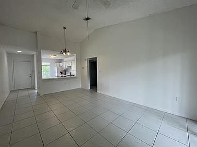 4th image of 8002 SW 21st Ct #8002