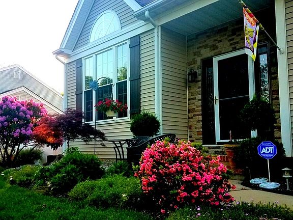 3rd image of 2049 Brookewood Dr