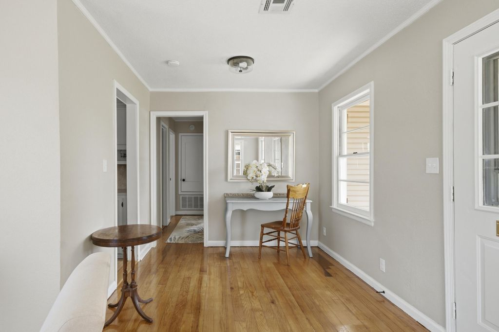 1120 J St NW, Miami, OK - View 4