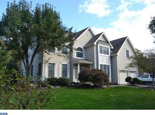 23 Shadow Dr, Princeton Junction, NJ 08550