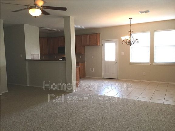 4th image of 1507 Bankston Dr