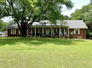 530 Old Post Rd, Russellville, AR 72802