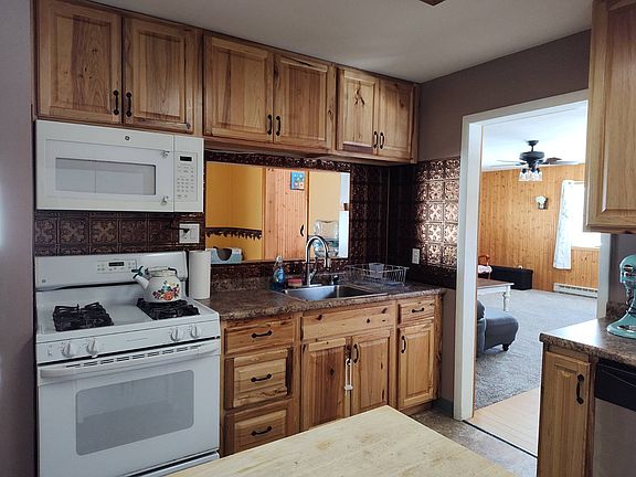 3rd image of 156 Enid Rd