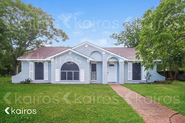 1st image of 1724 N Avenue L