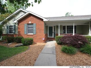 10 Woodbine Ct, Collinsville, IL 62234