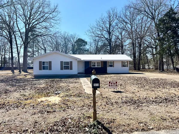 1613 Greenwood Cir, Demopolis, AL 36732