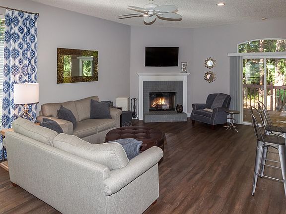 5th image of 5249 Oxford Crest Dr