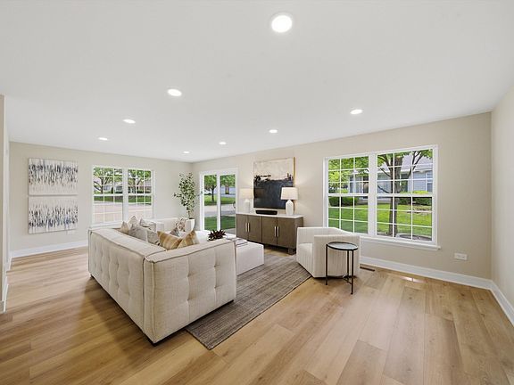 4th image of 21359 Silktree Cir