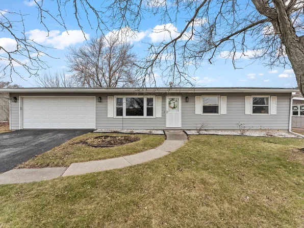 415 Sequoia Dr, Valparaiso, IN 46385