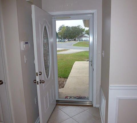 2nd image of 909 Claeven Cir