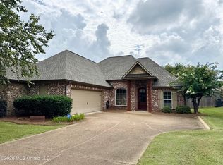 106 Amethyst Ln, Brandon, MS 39047