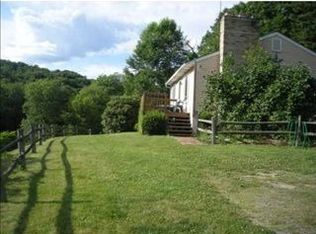 105 Needle Point Rd, Evans City, PA 16033