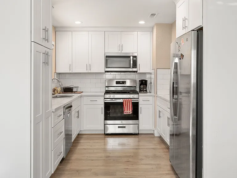 123 Lido Cir — Photo 10