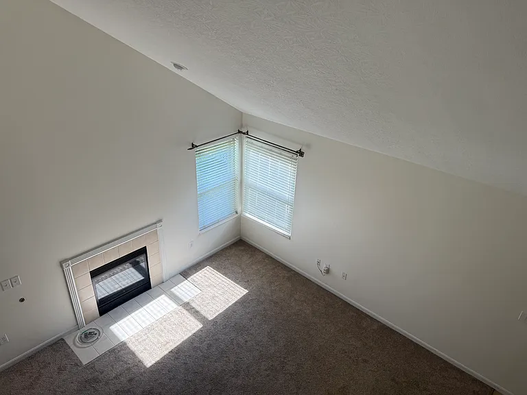 311 Heftner Cir — Photo 8