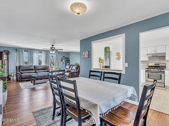 4th image of 50 Virginia Drive